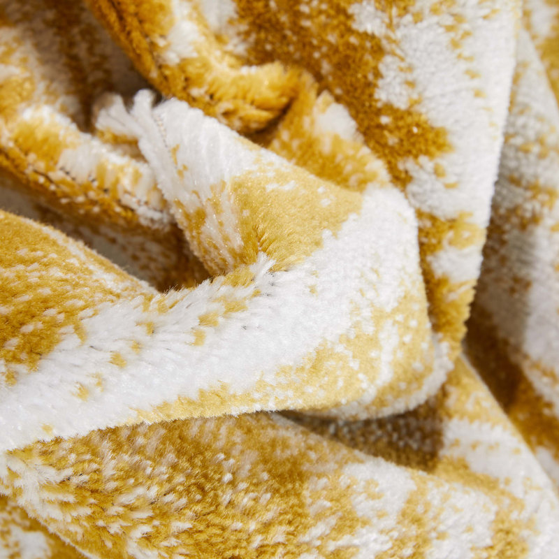 Well Woven Dazzle Gold/White Rug & Reviews Wayfair.co.uk